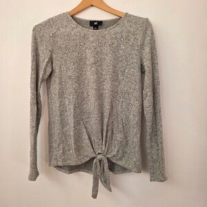 iZ Byer Marled Light Gray‎ Tie Waist Crewneck Top - XS